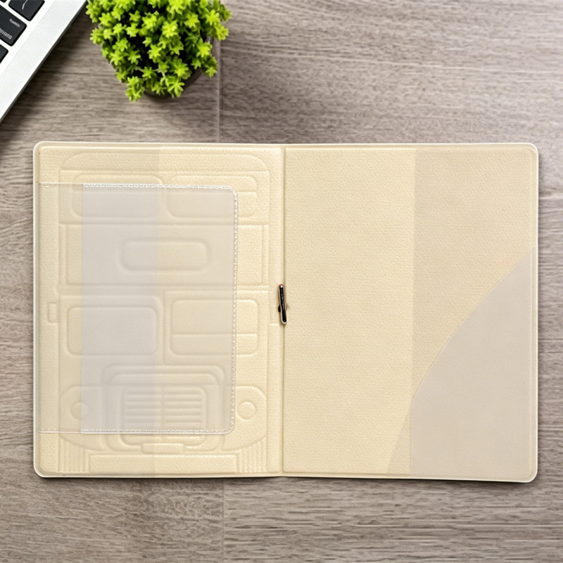 London Bus PVC Passport Holder - Travel Accessories London 评论和价格