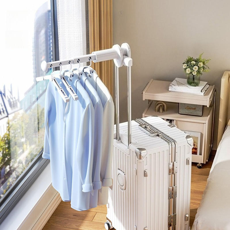 Travel Retractable Clothesline - Travel Accessories And Gadgets 评论和价格