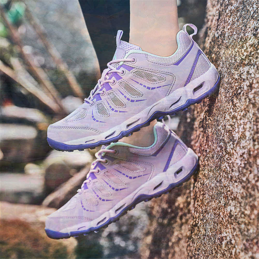 Sumer Round Tip Silver Sneaker - Travel Accessories Gifts For Men 评论和价格