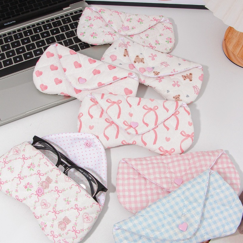 Ins Korean Plaid Fabric Heart  - Travel Accessories Pouch For Women 评论和价格