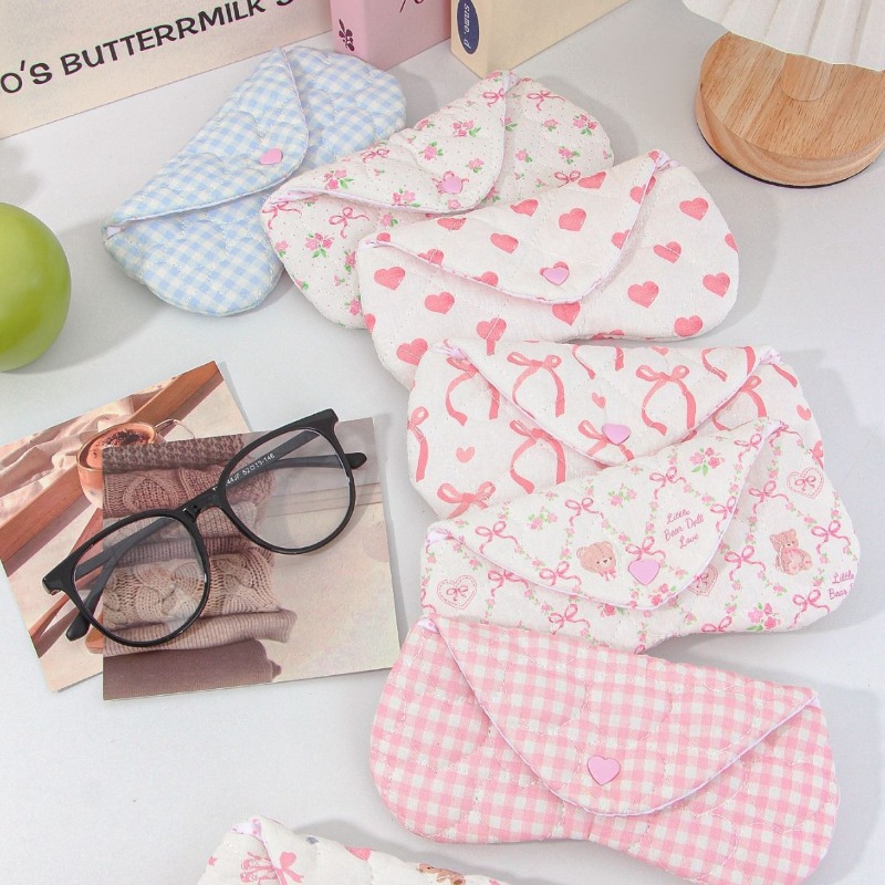 Ins Korean Plaid Fabric Heart  - Travel Accessories Pouch For Women 评论和价格
